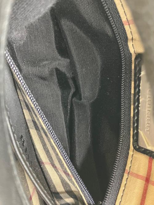 BURBERRY（バーバリー）BURBERRY (バーバリー) セカンドバッグ ブラックの古着・服飾アイテム