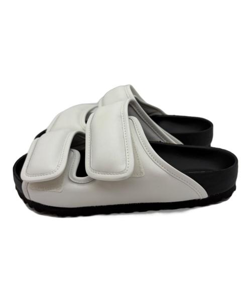 BIRKENSTOCK（ビルケンシュトック）BIRKENSTOCK (ビルケンシュトック) サンダル ホワイト×ブラック サイズ:24の古着・服飾アイテム