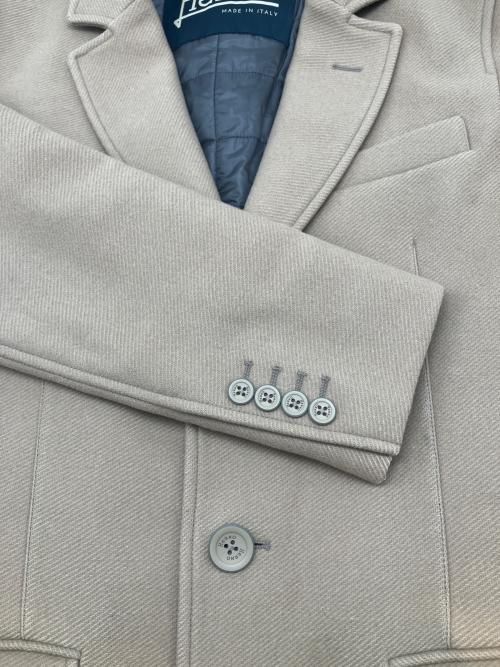 HERNO（ヘルノ）HERNO (ヘルノ) チェスターコート ベージュ サイズ:44の古着・服飾アイテム