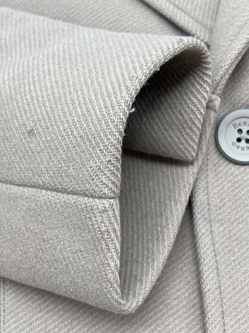 HERNO（ヘルノ）HERNO (ヘルノ) チェスターコート ベージュ サイズ:44の古着・服飾アイテム