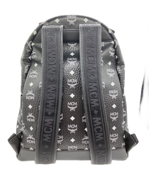 MCM（エムシーエム）MCM (エムシーエム) STARK BACKPACK MEDIUM WHITE LOGO VISETOS ブラックの古着・服飾アイテム