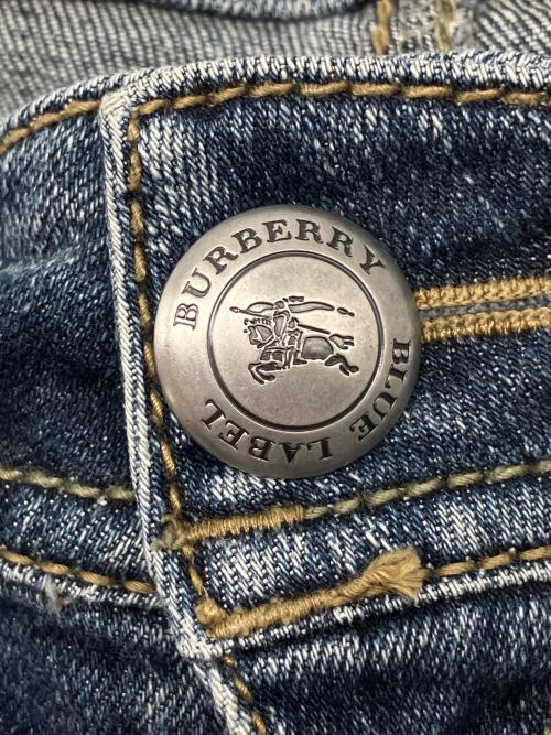 BURBERRY BLUE LABEL（バーバリー ブルー レーベル）BURBERRY BLUE LABEL (バーバリー ブルー レーベル) デニムパンツ インディゴ サイズ:38の古着・服飾アイテム