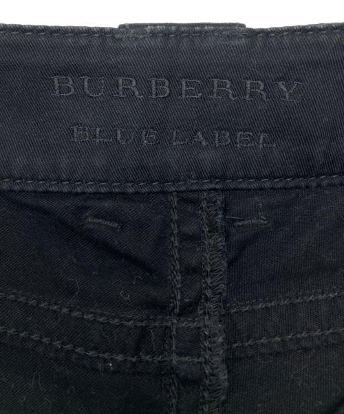BURBERRY BLUE LABEL（バーバリー ブルー レーベル）BURBERRY BLUE LABEL (バーバリー ブルー レーベル) デニムパンツ　Y2K ブラック サイズ:38の古着・服飾アイテム