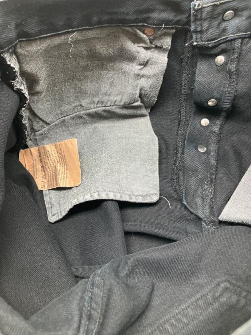LEVI'S（リーバイス）LEVI'S (リーバイス) デニムパンツ　ユーロリーバイス ブラック サイズ:W33×L34の古着・服飾アイテム