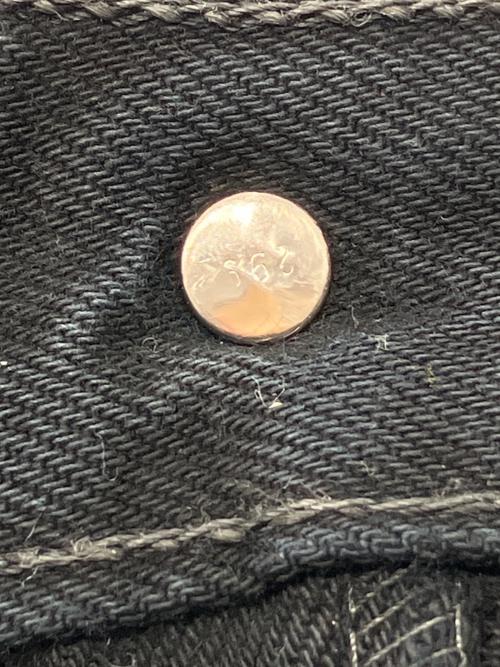 LEVI'S（リーバイス）LEVI'S (リーバイス) デニムパンツ　ユーロリーバイス ブラック サイズ:W33×L34の古着・服飾アイテム