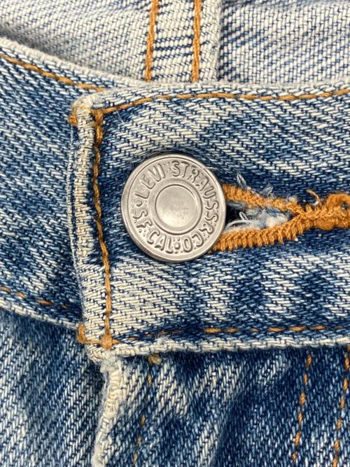 LEVI'S（リーバイス）LEVI'S (リーバイス) デニムパンツ インディゴ サイズ:W31×L32の古着・服飾アイテム