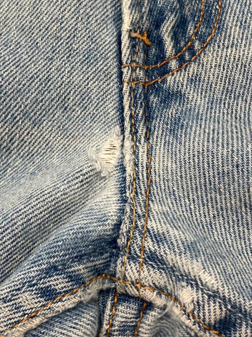 LEVI'S（リーバイス）LEVI'S (リーバイス) デニムパンツ インディゴ サイズ:W31×L32の古着・服飾アイテム