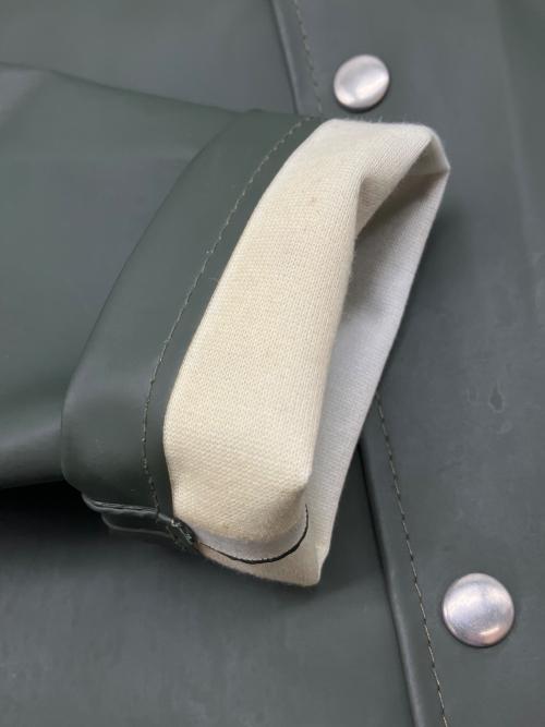 STUTTERHEIM（ストゥッテルハイム）STUTTERHEIM (ストゥッテルハイム) レインコート グリーン サイズ:不明の古着・服飾アイテム