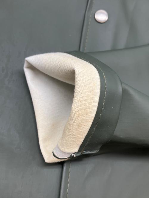 STUTTERHEIM（ストゥッテルハイム）STUTTERHEIM (ストゥッテルハイム) レインコート グリーン サイズ:不明の古着・服飾アイテム