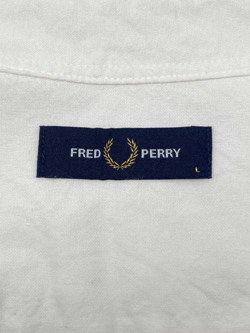 FRED PERRY（フレッドペリー）FRED PERRY (フレッドペリー) 半袖シャツ　Oxford Short Sleeve Shirt ホワイト サイズ:Lの古着・服飾アイテム