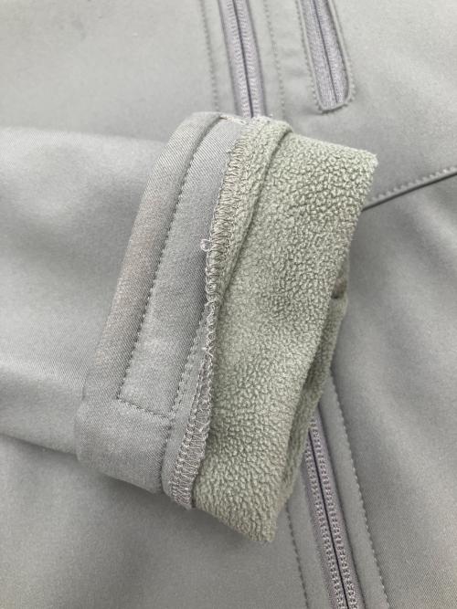 Columbia（コロンビア）Columbia (コロンビア) マウンテンパーカー カーキ サイズ:Ｍの古着・服飾アイテム