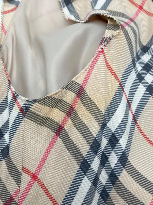BURBERRY BLUE LABEL（バーバリー ブルー レーベル）BURBERRY BLUE LABEL (バーバリー ブルー レーベル) ノースリーブ・キャミソールワンピース ベージュ サイズ:38の古着・服飾アイテム