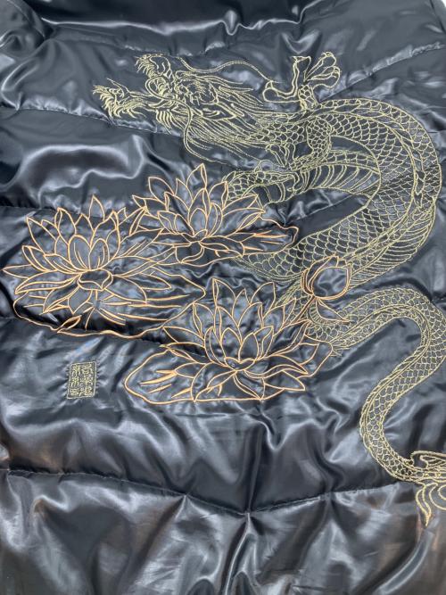 絡繰魂（カラクリダマシイ）絡繰魂 (カラクリダマシイ) 中綿ジャケット　刺繍装飾 ブラック サイズ:XXLの古着・服飾アイテム
