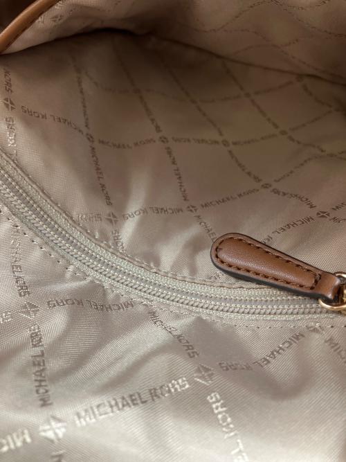 MICHAEL KORS（マイケルコース）MICHAEL KORS (マイケルコース) ミニリュック ホワイト×ブラウンの古着・服飾アイテム