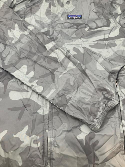 Patagonia（パタゴニア）Patagonia (パタゴニア) ジャケット　Light & Variable Hoody グレー サイズ:Sの古着・服飾アイテム