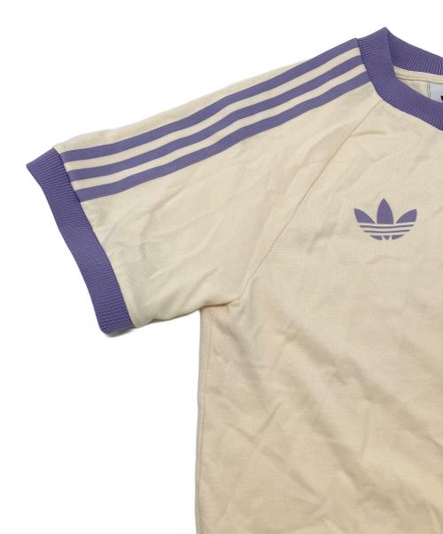 adidas（アディダス）adidas (アディダス) レアル・マドリード (レアル・マドリード) 半袖カットソー アイボリー×パープル サイズ:Ｍの古着・服飾アイテム