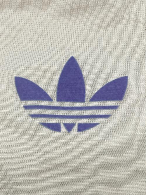 adidas（アディダス）adidas (アディダス) レアル・マドリード (レアル・マドリード) 半袖カットソー アイボリー×パープル サイズ:Ｍの古着・服飾アイテム