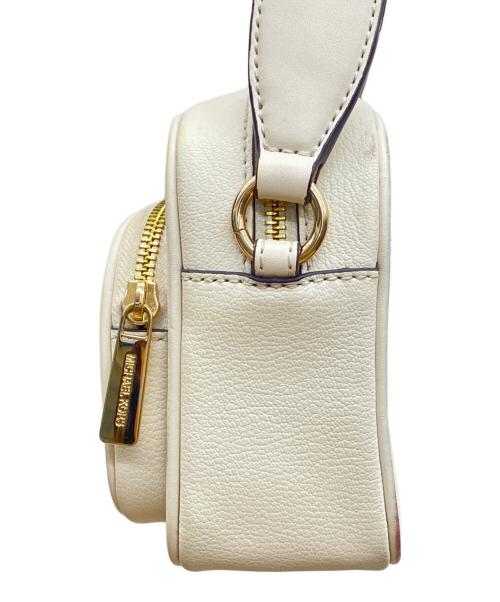 MICHAEL KORS（マイケルコース）MICHAEL KORS (マイケルコース) ショルダーバッグ ホワイトの古着・服飾アイテム