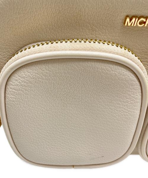 MICHAEL KORS（マイケルコース）MICHAEL KORS (マイケルコース) ショルダーバッグ ホワイトの古着・服飾アイテム