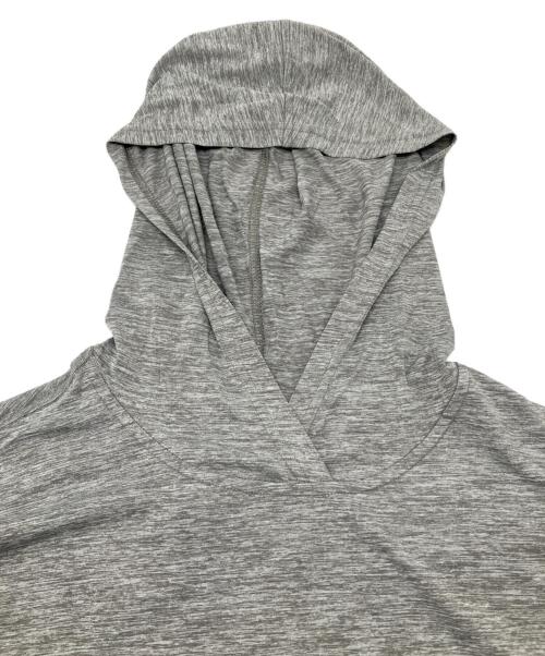 Patagonia（パタゴニア）Patagonia (パタゴニア) プルオーバーパーカー グレー サイズ:L 未使用品の古着・服飾アイテム