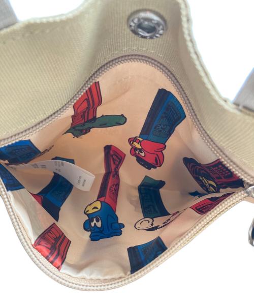 EAR（イア）EAR (イア) PEZ (ペッツ) ミディアムトートバック　2WAYバッグ ベージュ 未使用品の古着・服飾アイテム