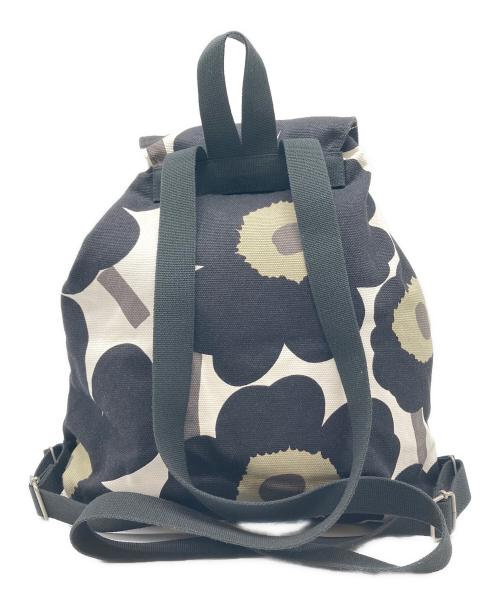 marimekko（マリメッコ）marimekko (マリメッコ) リュック ホワイト×ブラックの古着・服飾アイテム