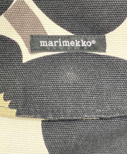 marimekko（マリメッコ）marimekko (マリメッコ) リュック ホワイト×ブラックの古着・服飾アイテム