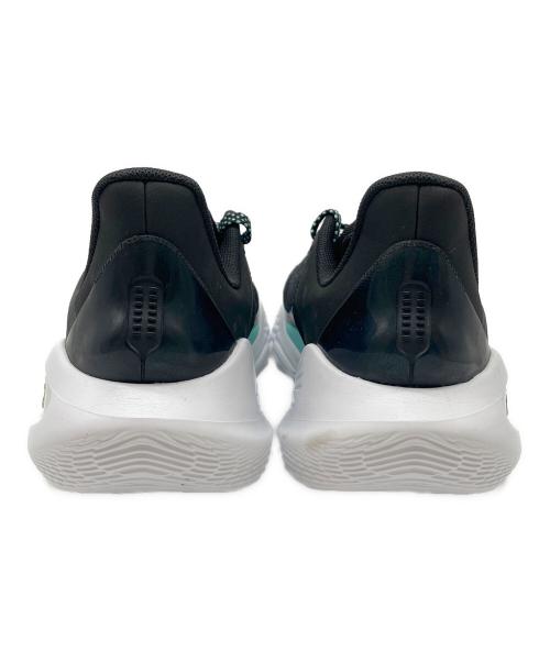 UNDER ARMOUR（アンダーアーマー）UNDER ARMOUR (アンダーアーマー) バスケットボールシューズ ブラック×ホワイト×グリーン サイズ:27cmの古着・服飾アイテム
