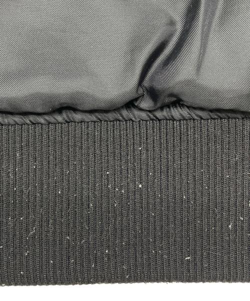 GUESS（ゲス）GUESS (ゲス) 中綿ジャケット ブラック サイズ:Lの古着・服飾アイテム
