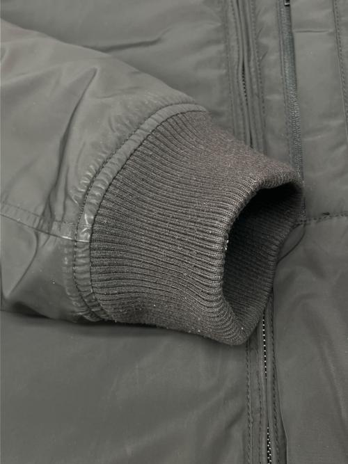 GUESS（ゲス）GUESS (ゲス) 中綿ジャケット ブラック サイズ:Lの古着・服飾アイテム