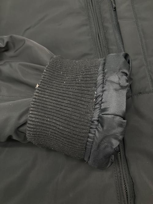 GUESS（ゲス）GUESS (ゲス) 中綿ジャケット ブラック サイズ:Lの古着・服飾アイテム