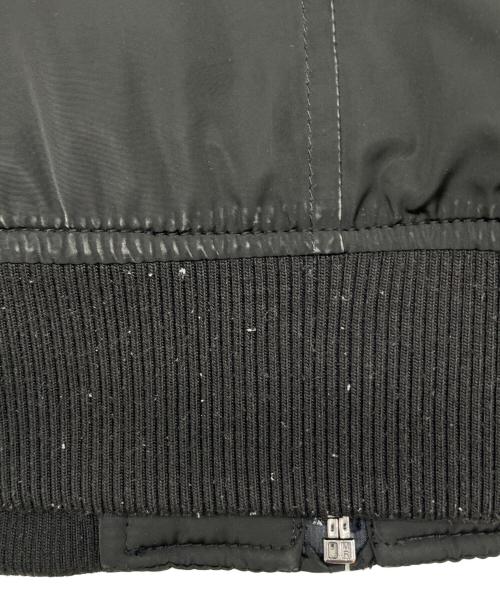 GUESS（ゲス）GUESS (ゲス) 中綿ジャケット ブラック サイズ:Lの古着・服飾アイテム