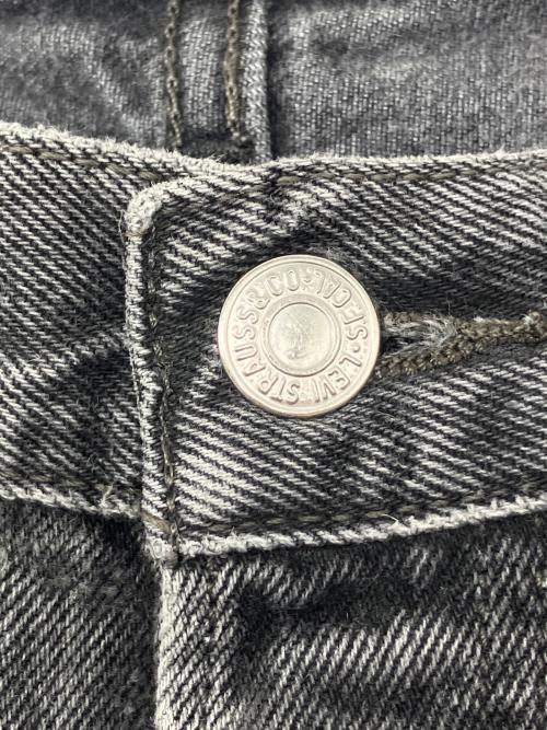 LEVI'S（リーバイス）LEVI'S (リーバイス) デニムパンツ グレー サイズ:W32×L32の古着・服飾アイテム