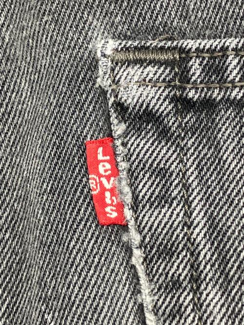LEVI'S（リーバイス）LEVI'S (リーバイス) デニムパンツ グレー サイズ:W32×L32の古着・服飾アイテム