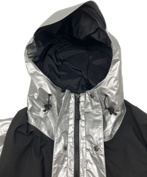 THE NORTH FACE（ザ ノース フェイス）THE NORTH FACE (ザ ノース フェイス) SUPREME (シュプリーム) Metallic Mountain Parka　18ss シルバー カラー サイズ:Lの古着・服飾アイテム
