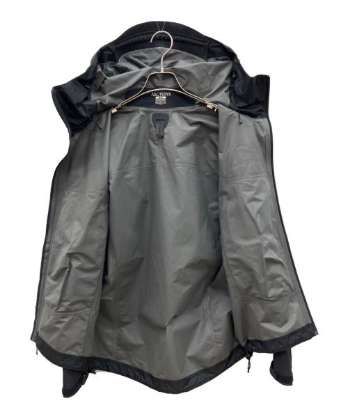 ARC'TERYX（アークテリクス）ARC'TERYX (アークテリクス) マウンテンパーカー　BETA SL JACKET ブラック サイズ:Sの古着・服飾アイテム
