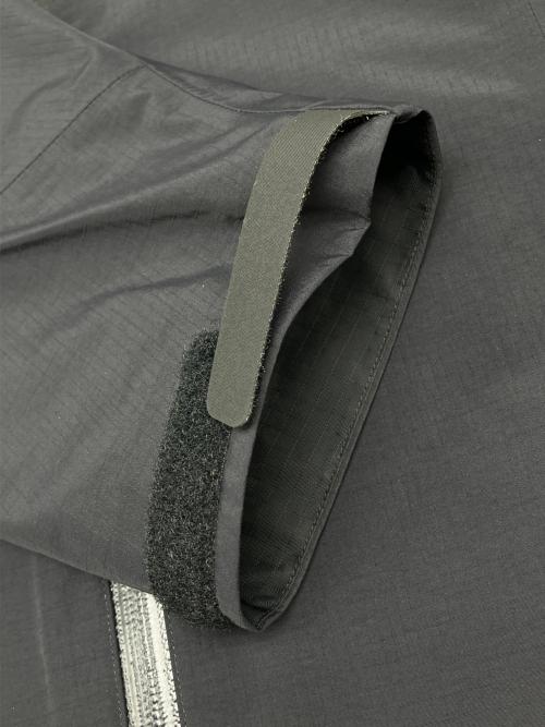 ARC'TERYX（アークテリクス）ARC'TERYX (アークテリクス) マウンテンパーカー　BETA SL JACKET ブラック サイズ:Sの古着・服飾アイテム