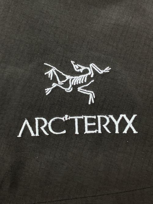 ARC'TERYX（アークテリクス）ARC'TERYX (アークテリクス) マウンテンパーカー　BETA SL JACKET ブラック サイズ:Sの古着・服飾アイテム