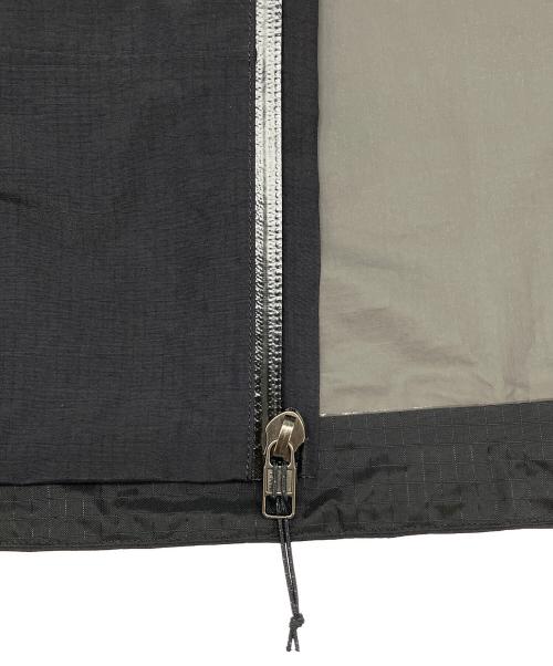 ARC'TERYX（アークテリクス）ARC'TERYX (アークテリクス) マウンテンパーカー　BETA SL JACKET ブラック サイズ:Sの古着・服飾アイテム