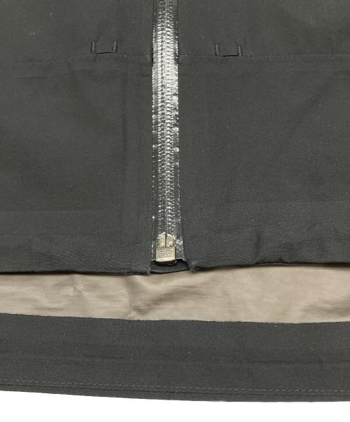 MARMOT（マーモット）MARMOT (マーモット) マウンテンパーカー ブラック サイズ:Lの古着・服飾アイテム