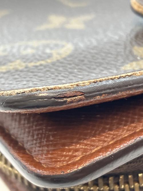 LOUIS VUITTON（ルイ ヴィトン）LOUIS VUITTON (ルイ ヴィトン) 2つ折り財布 モノグラム コンパクトジップ ブラウンの古着・服飾アイテム