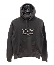 LOUIS VUITTON（ルイ ヴィトン）の古着「パールエンベリッシュド プルオーバーパーカー」｜ブラック