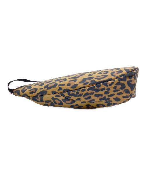 SUPREME（シュプリーム）SUPREME (シュプリーム) Sling Bag Leopard ベージュ×ブラックの古着・服飾アイテム