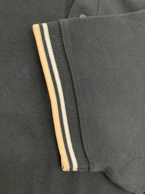 FRED PERRY（フレッドペリー）FRED PERRY (フレッドペリー) ポロシャツ ネイビー×ホワイト サイズ:Sの古着・服飾アイテム