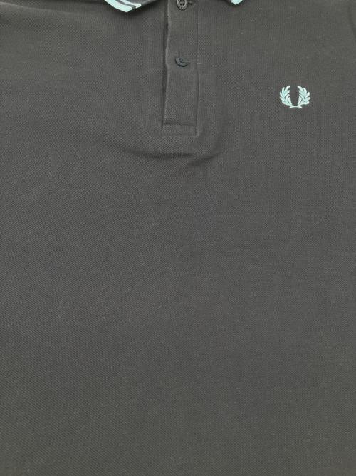 FRED PERRY（フレッドペリー）FRED PERRY (フレッドペリー) ポロシャツ ネイビー×ブルー サイズ:38の古着・服飾アイテム