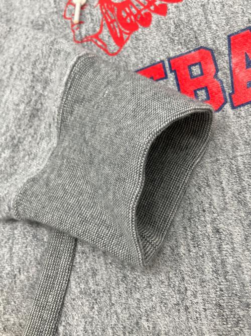 Champion REVERSE WEAVE（チャンピオン リバース ウィーブ）Champion REVERSE WEAVE (チャンピオン リバース ウィーブ) プルオーバーパーカー グレー サイズ:Ｍの古着・服飾アイテム