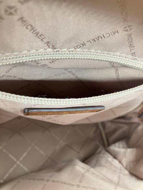 MICHAEL KORS（マイケルコース）MICHAEL KORS (マイケルコース) リュック ブラウンの古着・服飾アイテム
