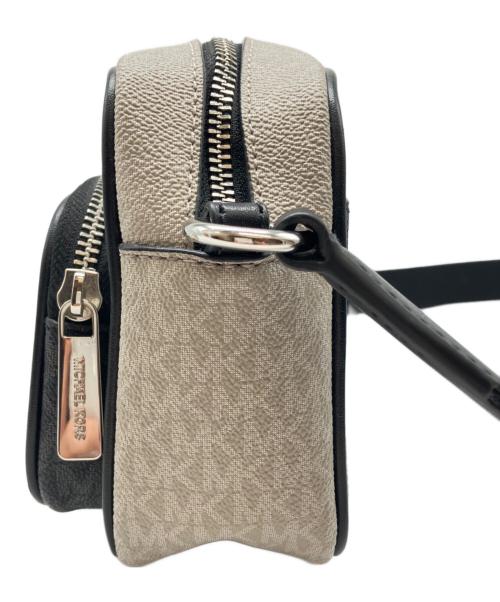 MICHAEL KORS（マイケルコース）MICHAEL KORS (マイケルコース) ショルダーバッグ ブラック×ホワイトの古着・服飾アイテム