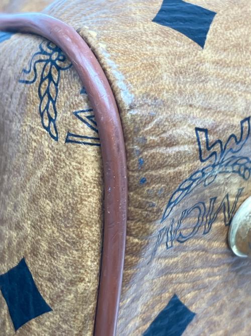 MCM（エムシーエム）MCM (エムシーエム) ミニボストンバッグ ブラウンの古着・服飾アイテム