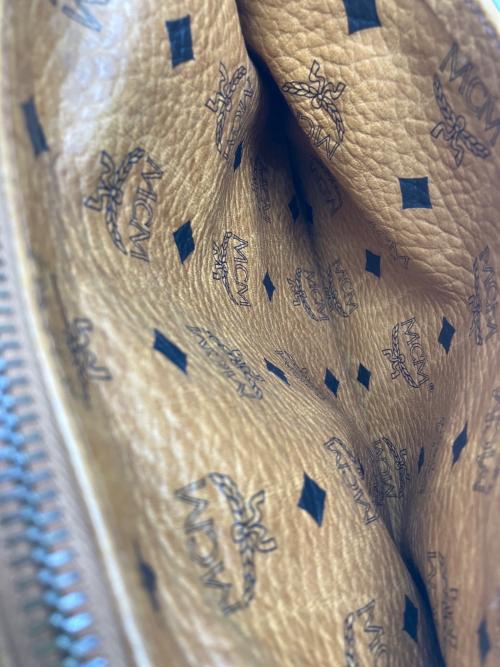 MCM（エムシーエム）MCM (エムシーエム) ミニボストンバッグ ブラウンの古着・服飾アイテム
